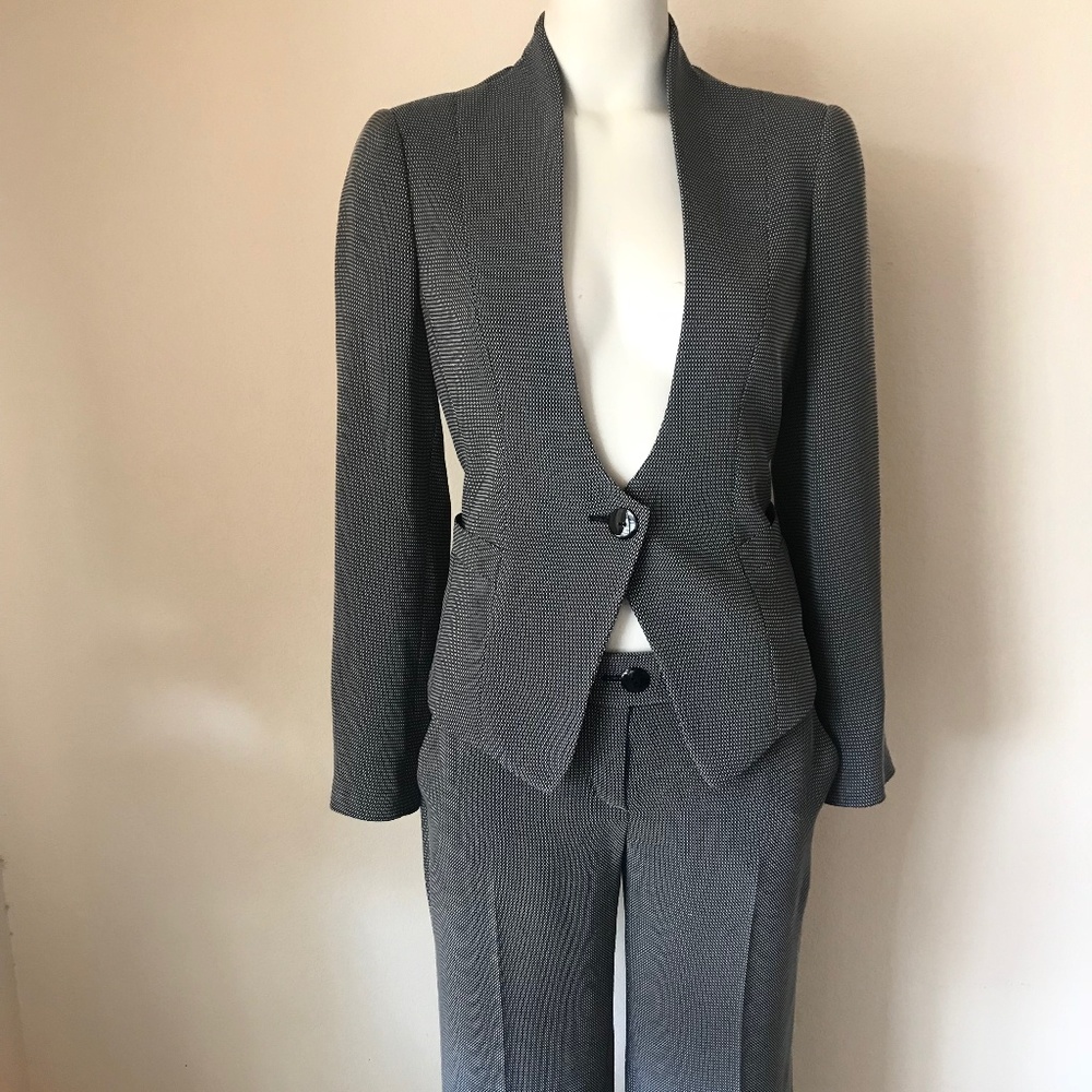 NEW GIORGIO ARMANI WOMANS MANDARIN SUIT 5/6